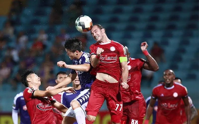 Các khoảnh khắc bóng đá ấn tượng từ V-League